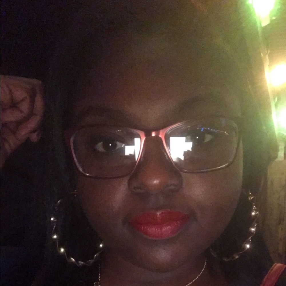 Meet your Posher, Tibrisha